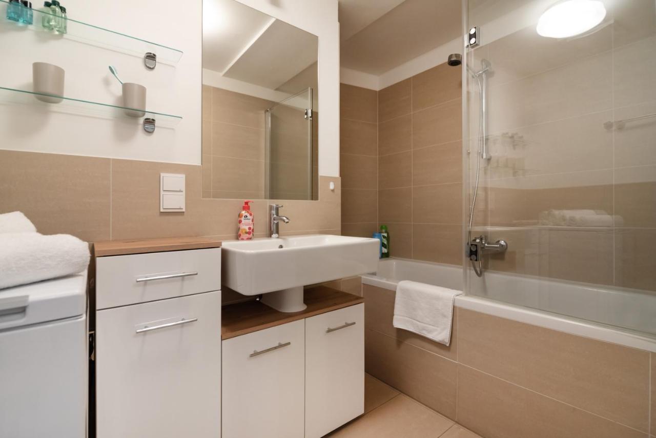 Quiet And Cozy Apartment Next To Mariahilfer Strasse And Naschmarkt With Ac, Minimum 30 Nights Vídeň Exteriér fotografie